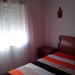 Daire Charming 2-bed In Olhos De Agua