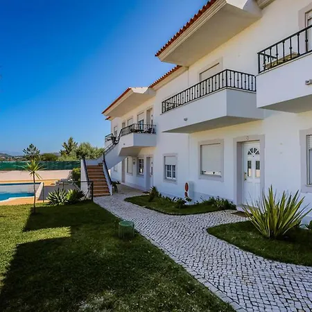 Charming 2-bed In Olhos De Agua Apartment *