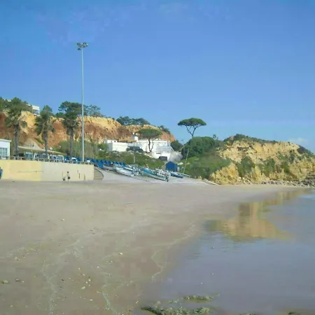 Charming 2-bed In Olhos De Agua *