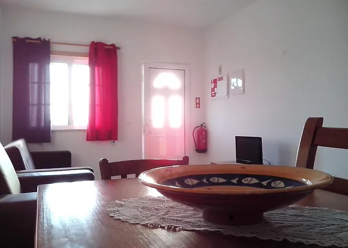 Apartamento Charming 2-bed In Olhos De Agua Albufeira