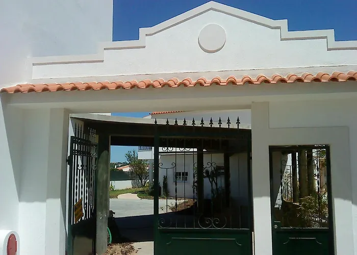 Apartamento Charming 2-bed In Olhos De Agua