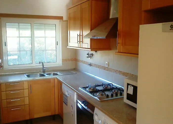 Apartamento Charming 2-bed In Olhos De Agua