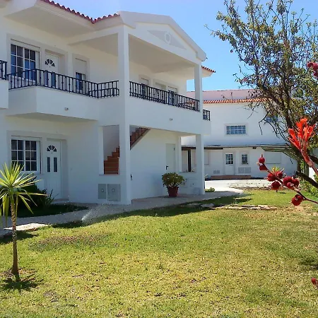 Apartmán Charming 2-bed In Olhos De Agua *