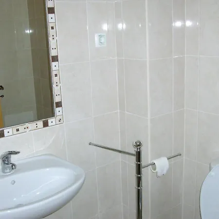 Charming 2-bed In Olhos De Agua *