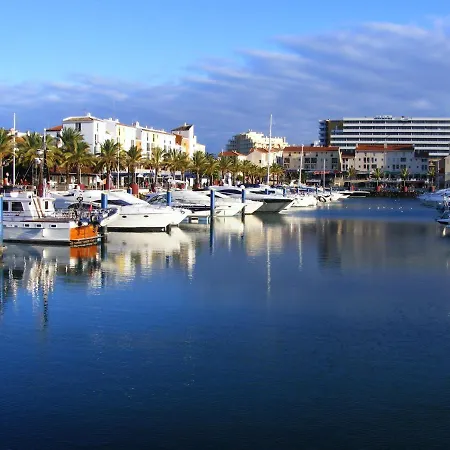 Charming 2-bed In Olhos De Agua *